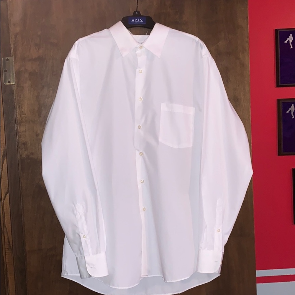 Van Huusen White Button Up